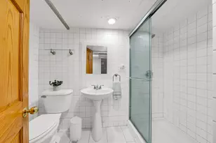 2226 Shannondale Rd, Green Oaks, IL 60048 - Photo 20