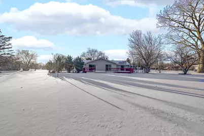 2226 Shannondale Road, Green Oaks, IL 60048 - Photo 24