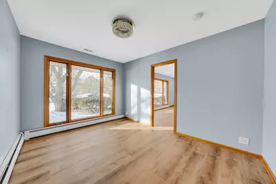 2226 Shannondale Road, Green Oaks, IL 60048 - Photo 4