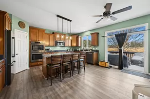 3 Birchwood Ct, Lake in the Hills, IL 60156 - Photo 4