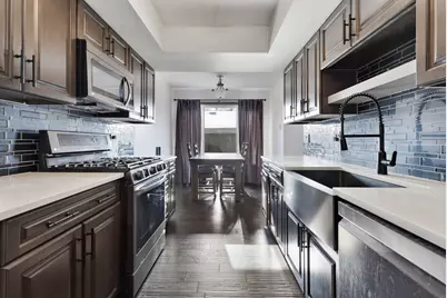 237 Pinewood Lane, Bloomingdale, IL 60108 - Photo 10