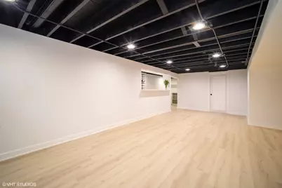 119 E Ellis Avenue, Libertyville, IL 60048 - Photo 16