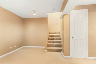 6771 E Wellsley Ct, Gurnee, IL 60031 - Photo 18