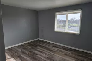 17701 Park Blvd, Lansing, IL 60438 - Photo 8