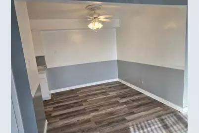 17701 Park Boulevard #304, Lansing, IL 60438 - Photo 4