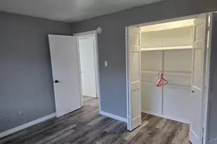 17701 Park Blvd, Lansing, IL 60438 - Photo 12