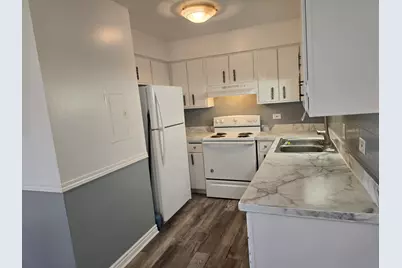 17701 Park Boulevard #304, Lansing, IL 60438 - Photo 6