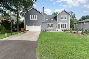 6032 S Lake Shore Dr, Cary, IL 60013 - Photo 1