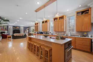 28W280 Oak Creek Ct, West Chicago, IL 60185 - Photo 12