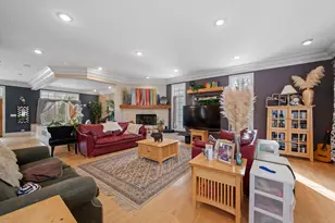 28W280 Oak Creek Ct, West Chicago, IL 60185 - Photo 8