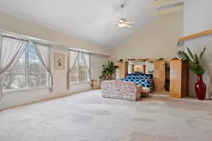 28W280 Oak Creek Ct, West Chicago, IL 60185 - Photo 20