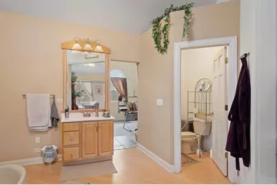 28W280 Oak Creek Court, West Chicago, IL 60185 - Photo 26