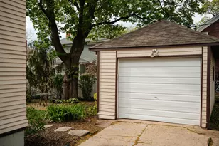 [Address not provided], Elgin, IL 60120 - Photo 4