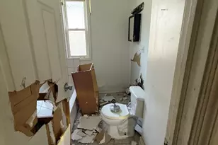 8417 S Escanaba Ave, Chicago, IL 60617 - Photo 16