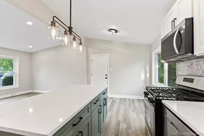 16211 Joyce Circle, South Holland, IL 60473 - Photo 10