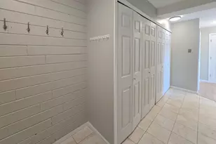 2909 N Sheridan Rd, Chicago, IL 60657 - Photo 2