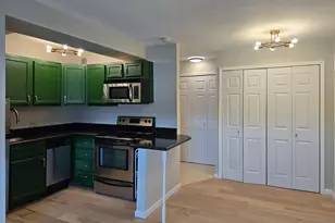 2909 N Sheridan Rd, Chicago, IL 60657 - Photo 4