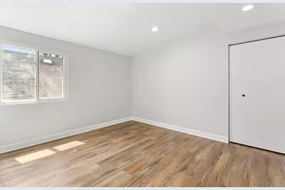 8746 S Wood Street, Chicago, IL 60620 - Photo 18