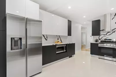 8746 S Wood Street, Chicago, IL 60620 - Photo 10