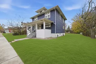 18335 Sherman St, Lansing, IL 60438 - Photo 2