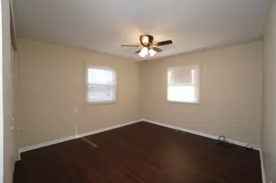 2908 30th St, Zion, IL 60099 - Photo 12