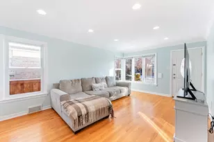 5344 N Mulligan Ave, Chicago, IL 60630 - Photo 2