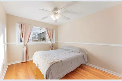 5344 N Mulligan Avenue, Chicago, IL 60630 - Photo 4