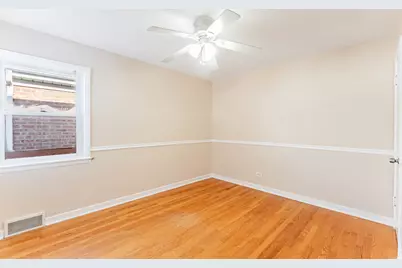 5344 N Mulligan Avenue, Chicago, IL 60630 - Photo 8