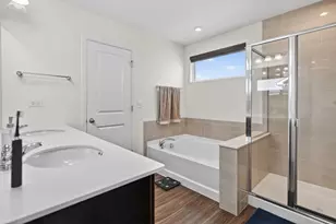 3635 Ambrosia Dr, Naperville, IL 60564 - Photo 32