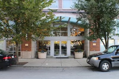 933 W Van Buren Street #425, Chicago, IL 60607 - Photo 2