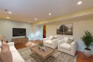 1327 Larchmont Dr, Buffalo Grove, IL 60089 - Photo 12