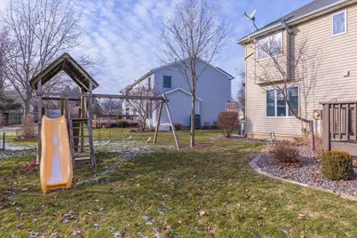 2813 Stonehurst Drive, Bloomington, IL 61704 - Photo 54