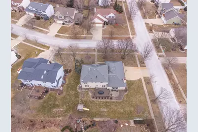 2813 Stonehurst Drive, Bloomington, IL 61704 - Photo 62