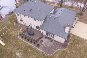 2813 Stonehurst Dr, Bloomington, IL 61704 - Photo 58