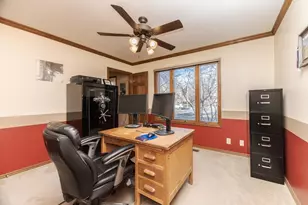 2813 Stonehurst Dr, Bloomington, IL 61704 - Photo 28