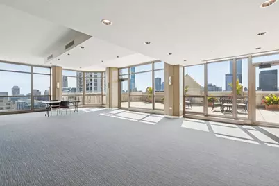 21 E Huron Street #1806, Chicago, IL 60611 - Photo 32