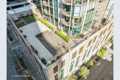 21 E Huron Street #1806, Chicago, IL 60611 - Photo 36