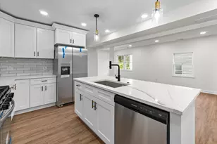 19 E 56th St, Westmont, IL 60559 - Photo 8