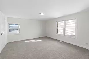 19 E 56th St, Westmont, IL 60559 - Photo 14