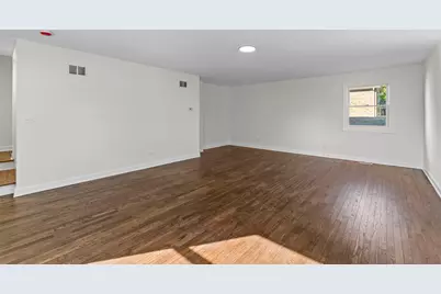 19 E 56th Street, Westmont, IL 60559 - Photo 10