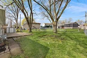 [Address not provided], Streamwood, IL 60107 - Photo 4