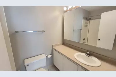 10 E Ontario Street #2406, Chicago, IL 60611 - Photo 12