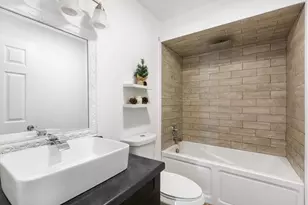 46 N Ridgemoor Ave, Mundelein, IL 60060 - Photo 8