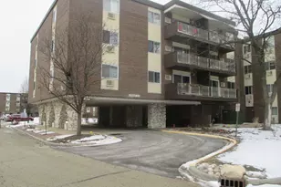 1321 S Finley Rd, Lombard, IL 60148 - Photo 2