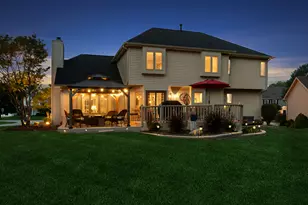 717 Clarendon Ln, Aurora, IL 60504 - Photo 34