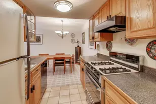 512 Redondo Dr, Downers Grove, IL 60516 - Photo 10