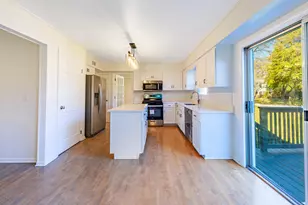 1224 W Whytecliff Rd, Palatine, IL 60067 - Photo 4