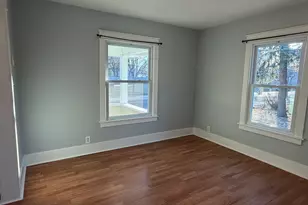 349 W Illinois Ave, Aurora, IL 60506 - Photo 4