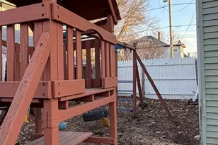 349 W Illinois Ave, Aurora, IL 60506 - Photo 14