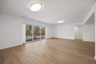 820 Oakton St, Evanston, IL 60202 - Photo 2